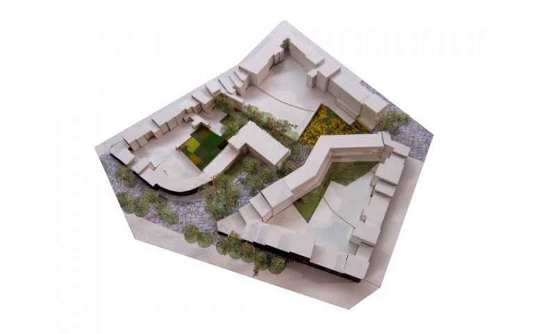 Intertwining urban ecology